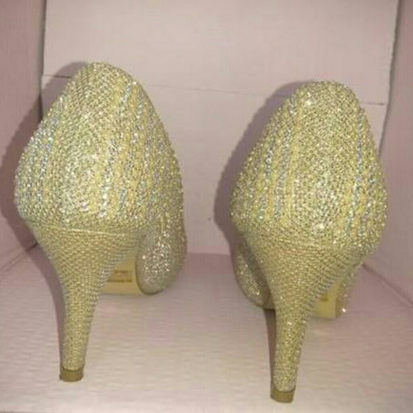 Gold Round Toe Sparkly Heels - Picture 3 of 3